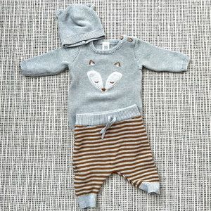 Knitted Matching Set